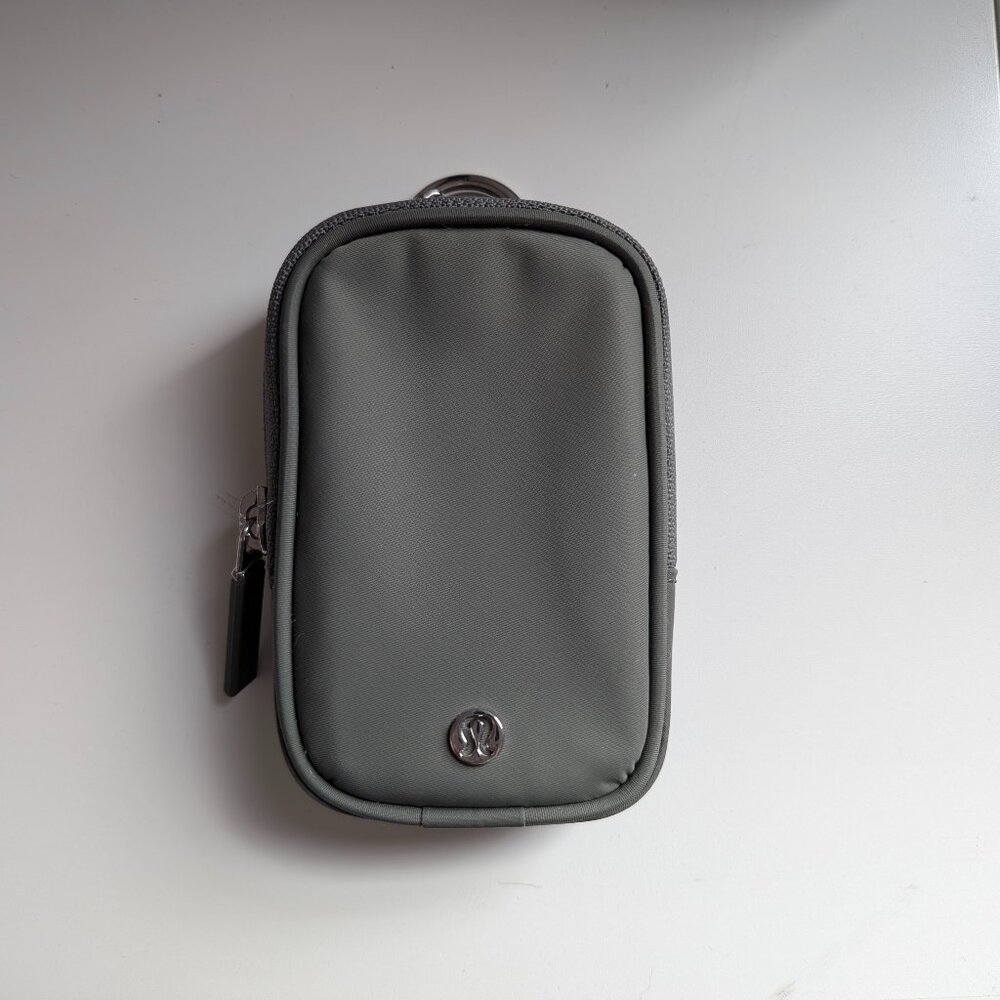 Lululemon Clippable Nano Pouch